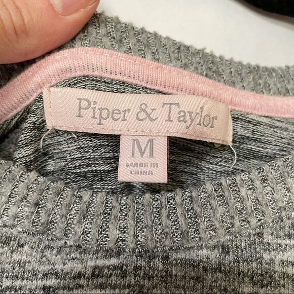 Piper & Taylor Grey Pullover High Low Sweater Womens M Preppy Crew Neck Marled - Picture 3 of 7